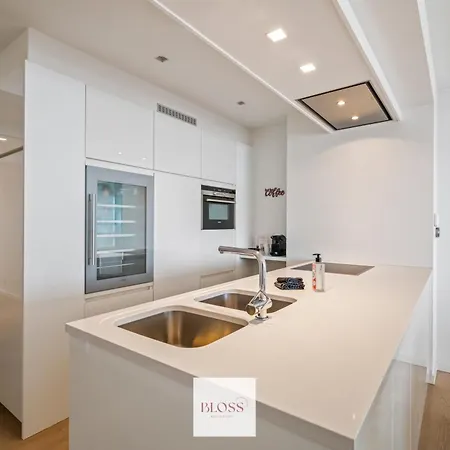 Nr 9 By The Sea By Bloss *